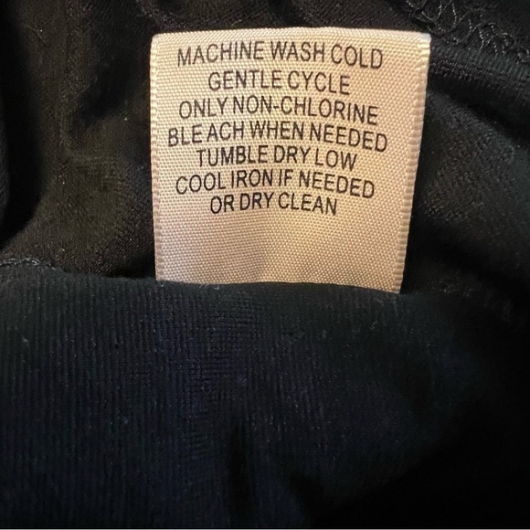 Philosophy Black Skirt - Pull On Pencil Skirt. Office Business Size: Large - Picture 7 of 8